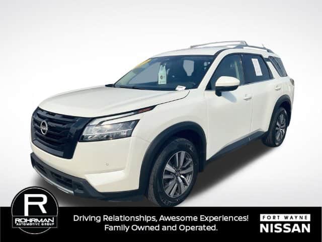 2024 Nissan Pathfinder SL