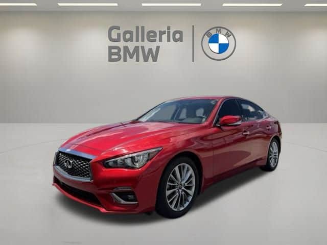 2023 INFINITI Q50 LUXE