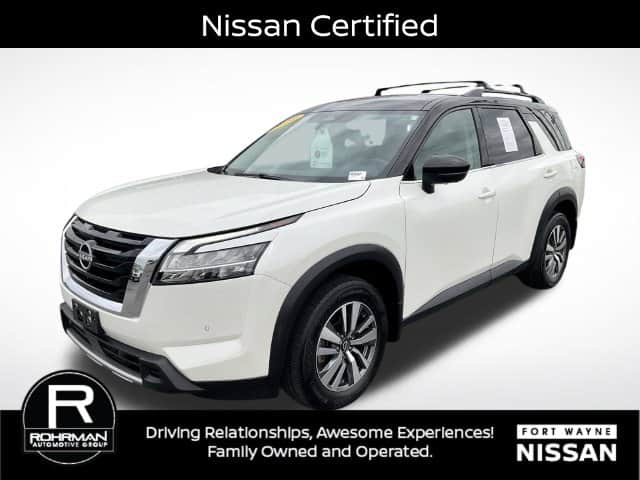 2024 Nissan Pathfinder SL
