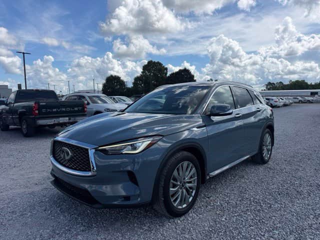 2023 INFINITI QX50 LUXE