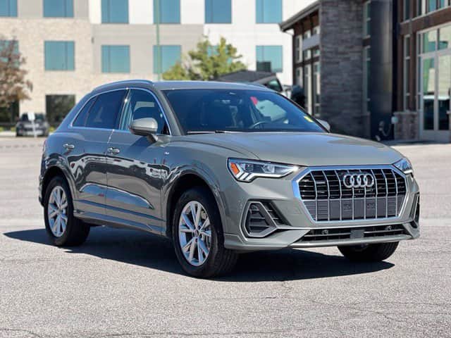 2025 Audi Q3 Premium