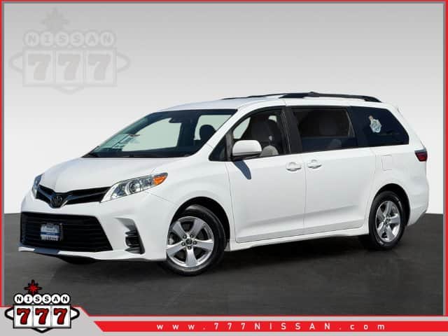 2020 Toyota Sienna LE