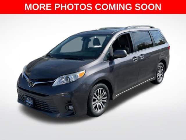 2020 Toyota Sienna XLE