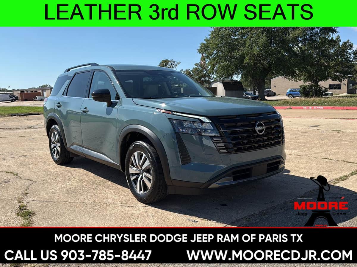 2026 Nissan Pathfinder SL
