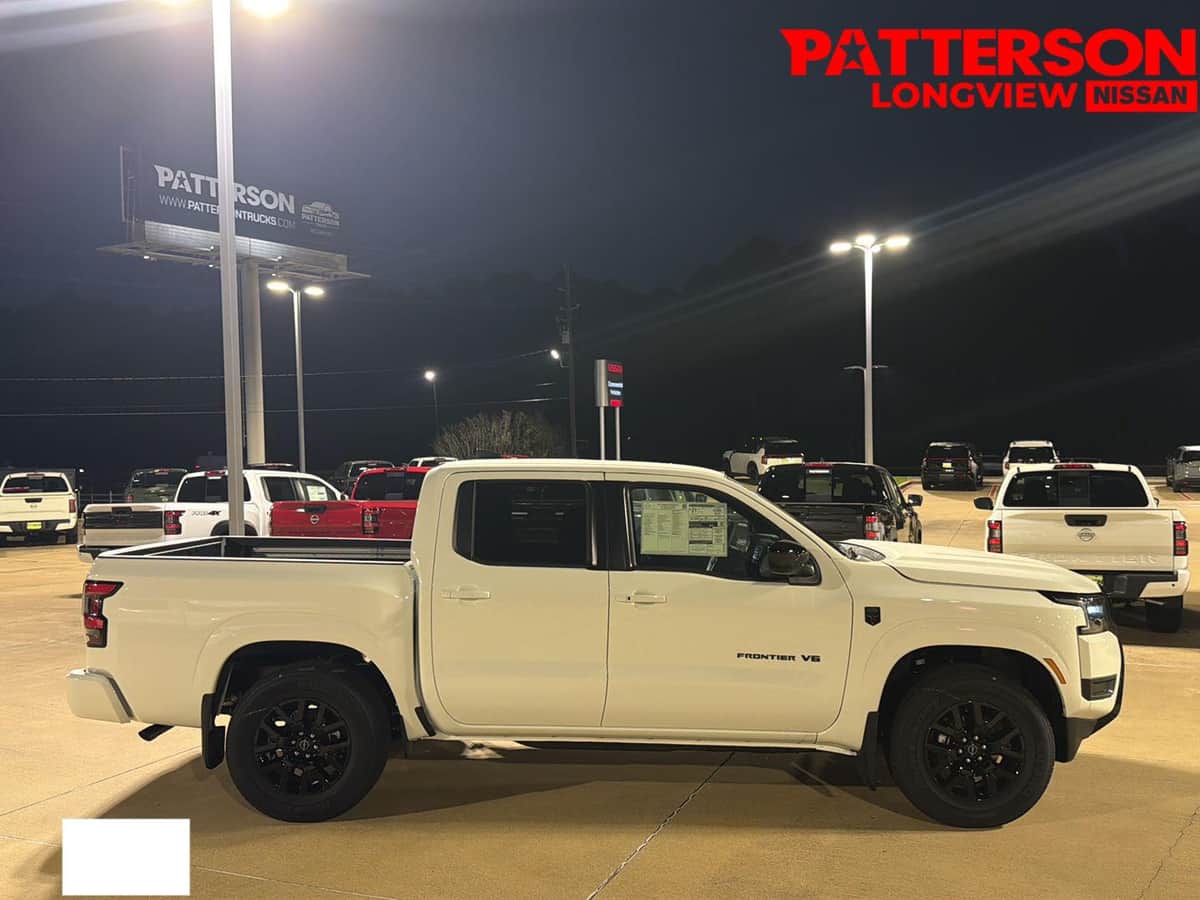 2027 Nissan Frontier SV
