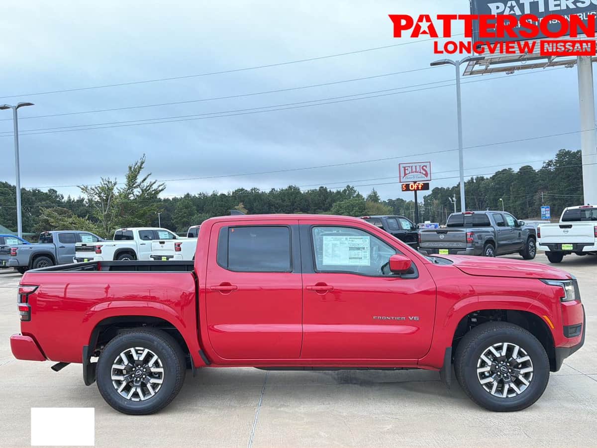 2027 Nissan Frontier SV