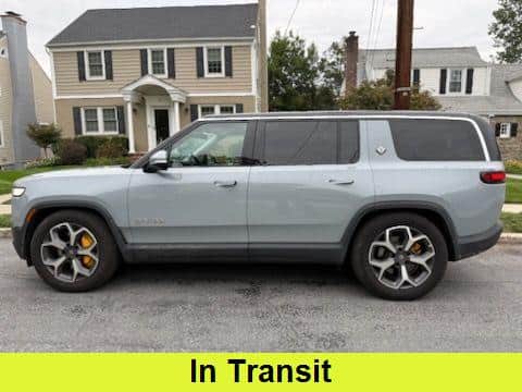 2023 Rivian R1S Adventure