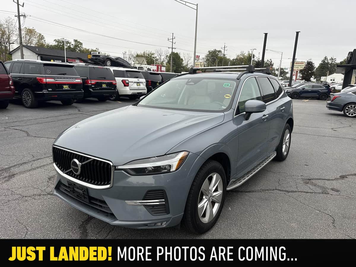 2022 Volvo XC60 Momentum