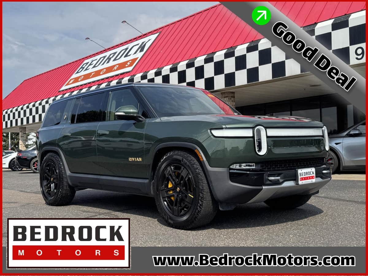 2023 Rivian R1S Adventure