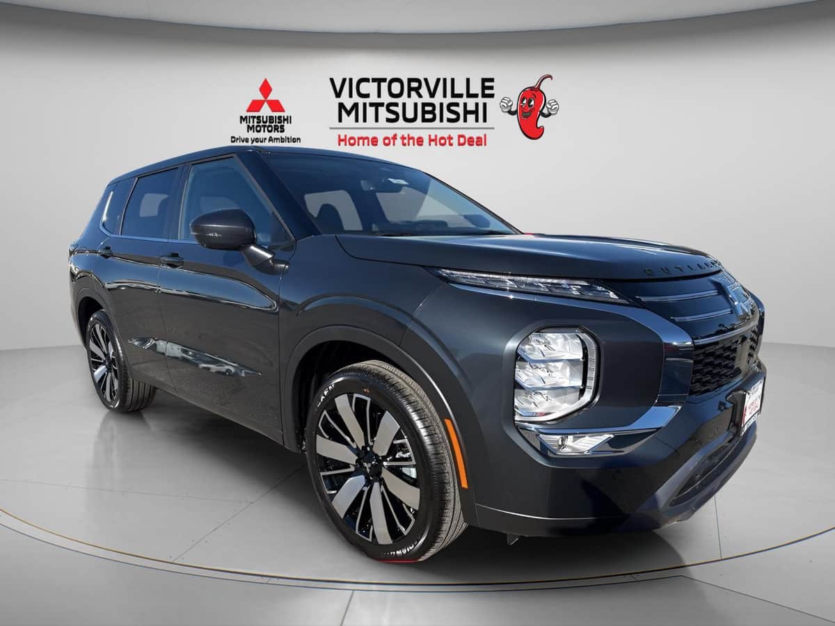 2026 Mitsubishi Outlander SE