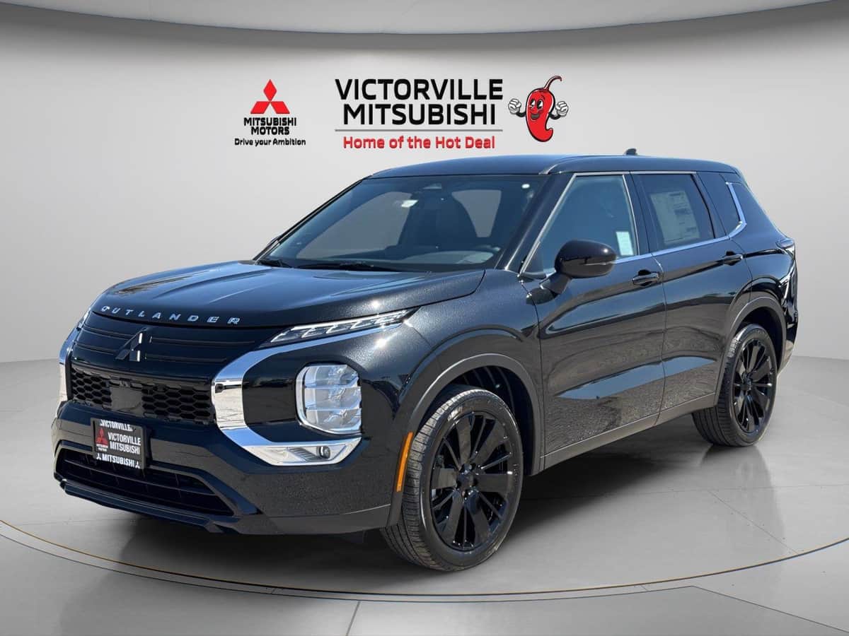2026 Mitsubishi Outlander LE