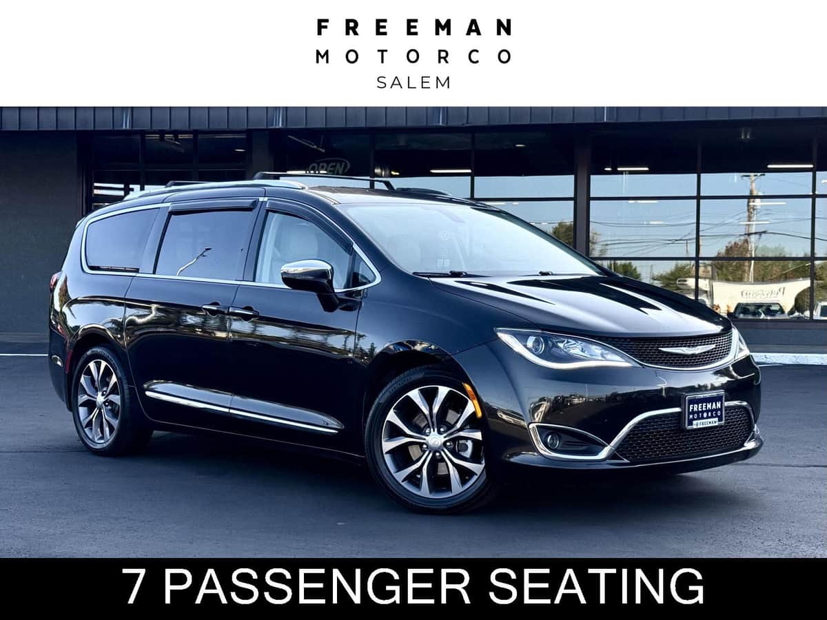 2017 Chrysler Pacifica Limited | Rear Entertain Pkg | Heated/Ventilated Lthr | 7 Pass Seat