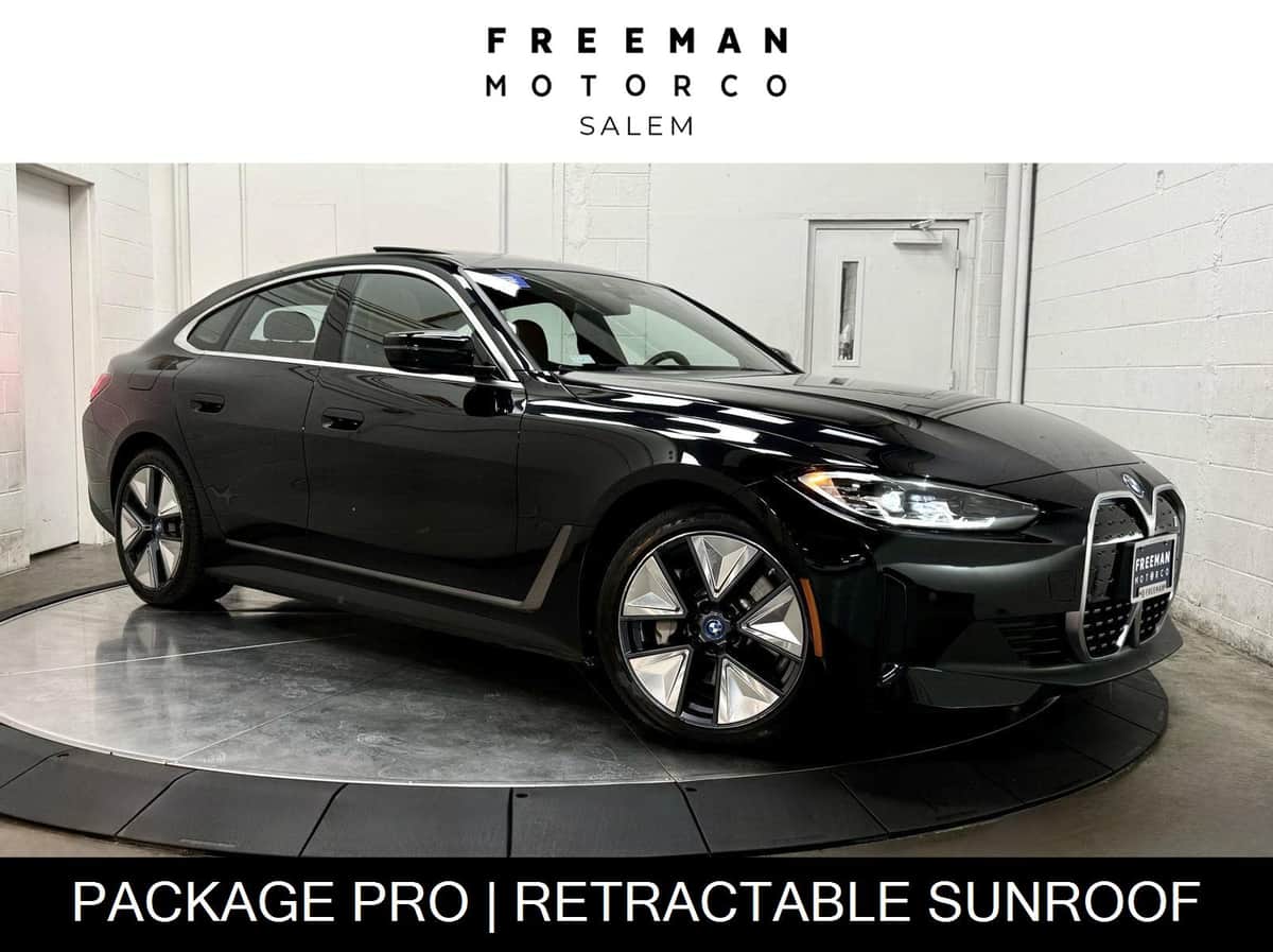 2024 BMW i4 Edrive35 | Heated Lther | Powered Sunroof | Navigation | Apple Carplay