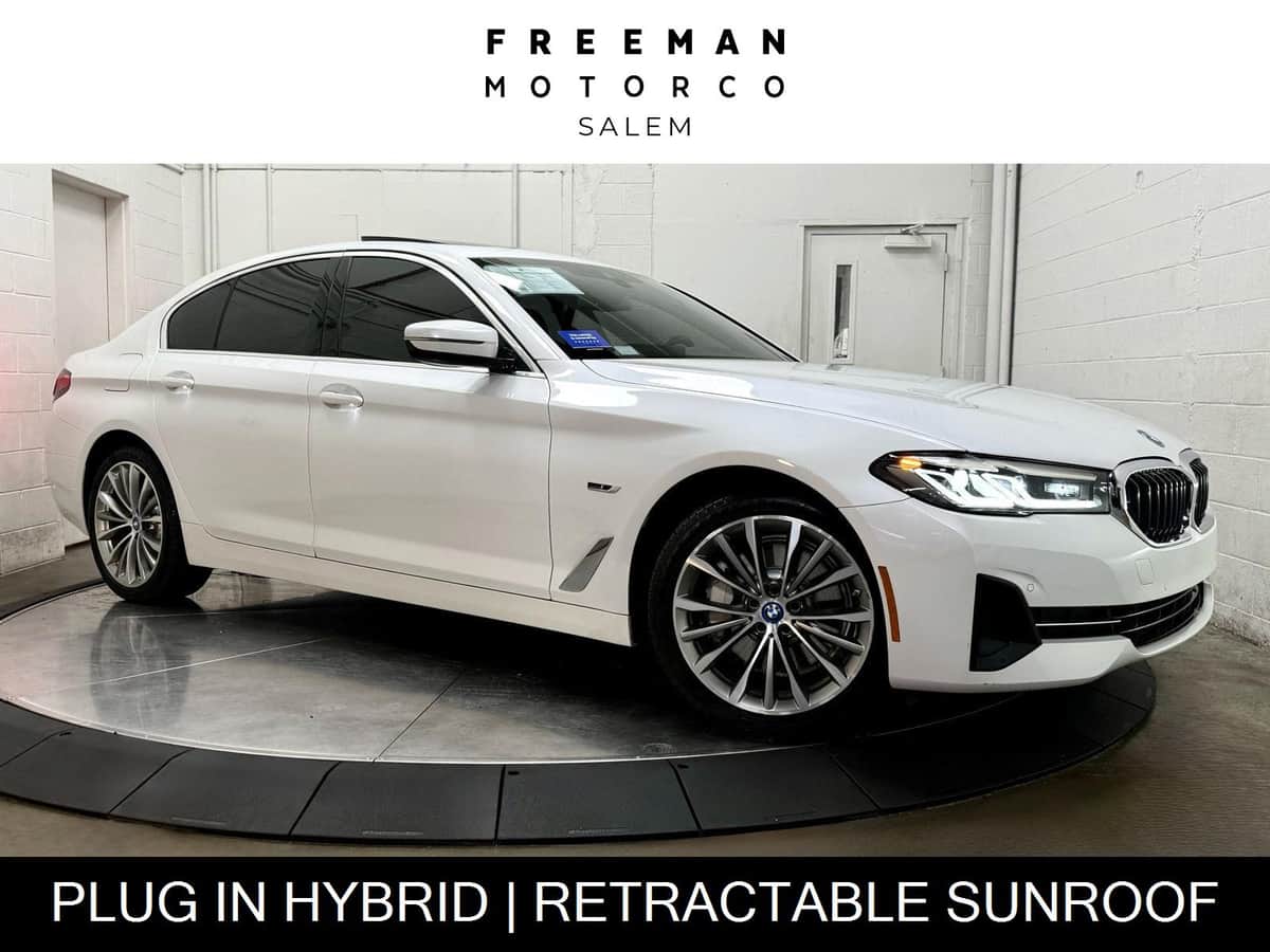2023 BMW 530e 530e Phev | Collision Mitigation | Powered Sunroof | Apple Carplay Compatibility | Nav | Rear View Camera