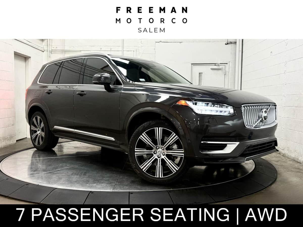 2025 Volvo XC90 Plus Awd | Adapt Cruise Control | Driving Assistance | Navigation | Apple Carplay
