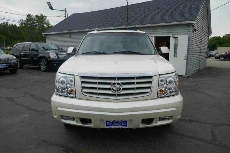 2005 Cadillac Escalade Standard