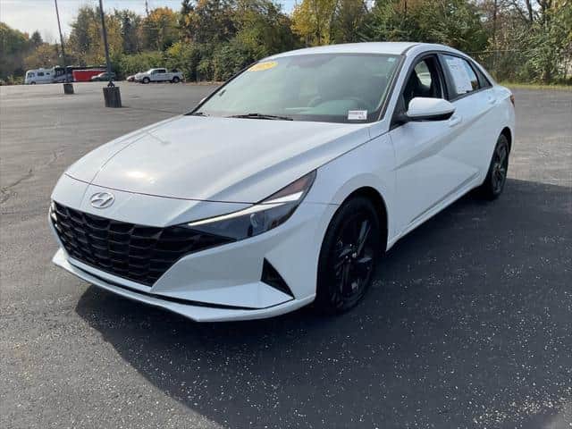 2023 Hyundai Elantra Sel Ivt