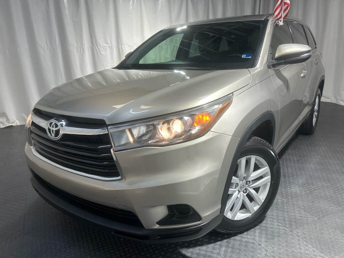 2015 Toyota Highlander LE