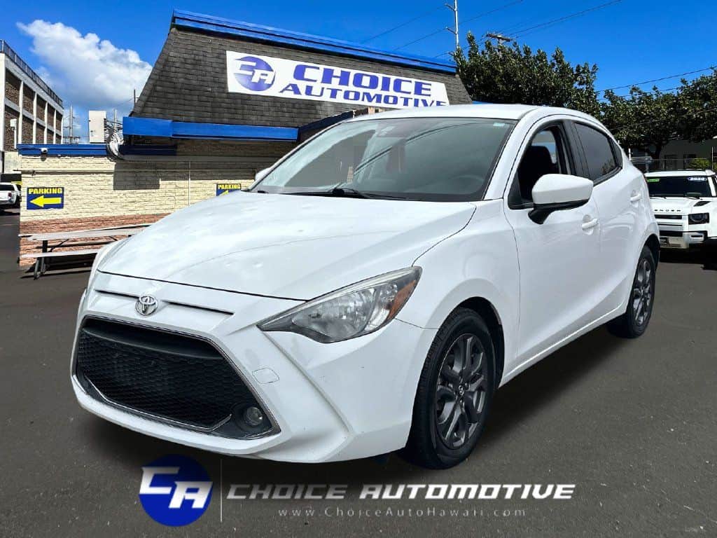 2020 Toyota Yaris LE