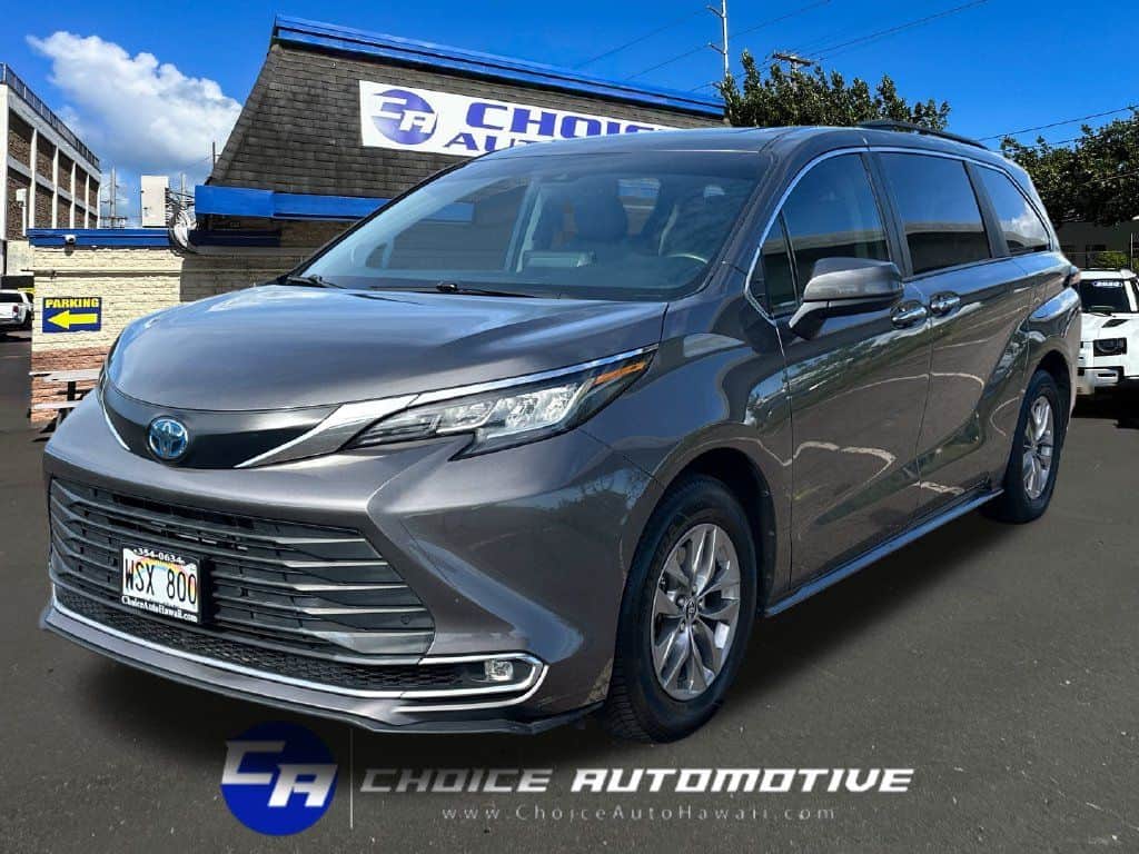 2023 Toyota Sienna XLE