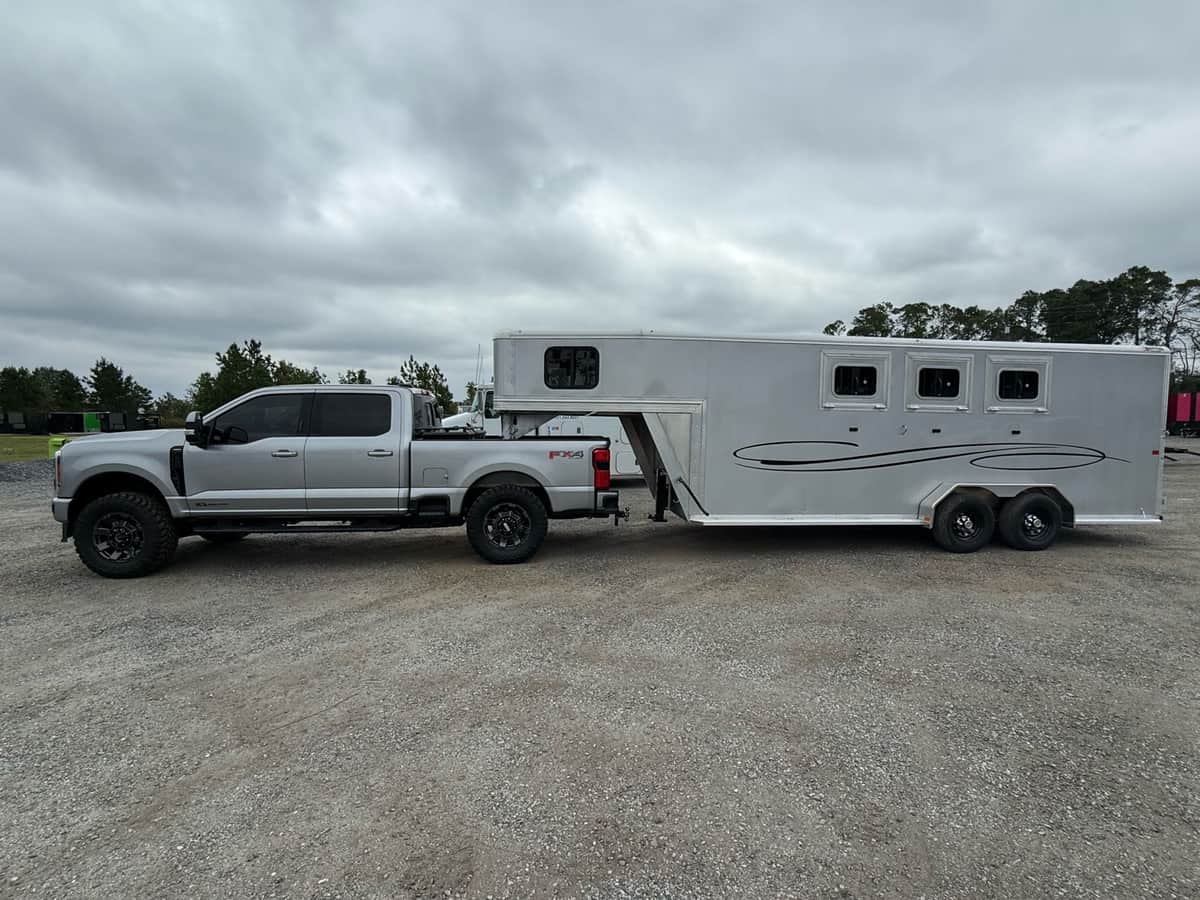 2026 Frontier Goose Neck 3 Horse Slant Strider Series