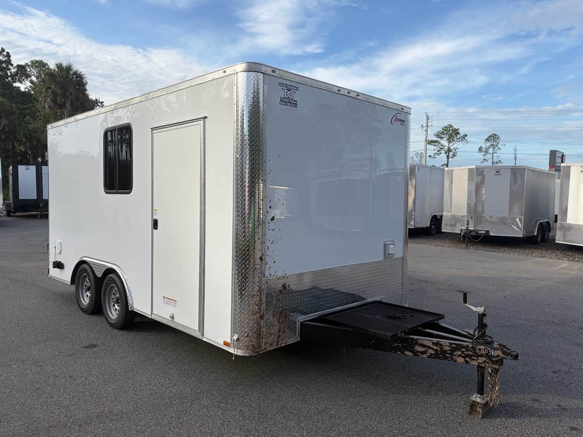 2027 Xtreme 8.5x16 Pet Groomer
