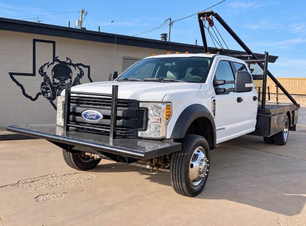 2018 Ford F-550 Chassis XL