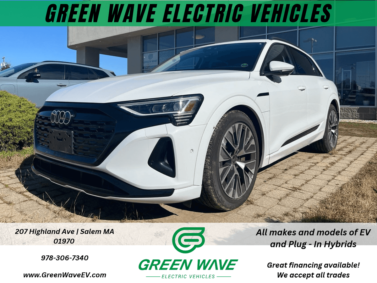 2024 Audi Q8 quattro Premium Plus