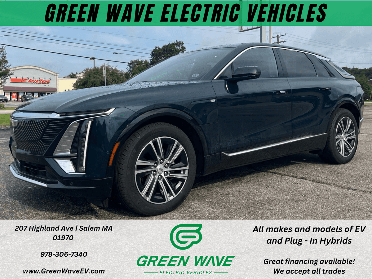 2024 Cadillac Lyriq Luxury 1