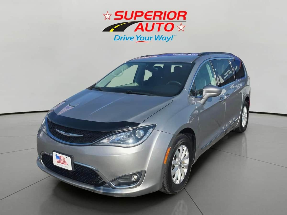 2017 Chrysler Pacifica Touring-L