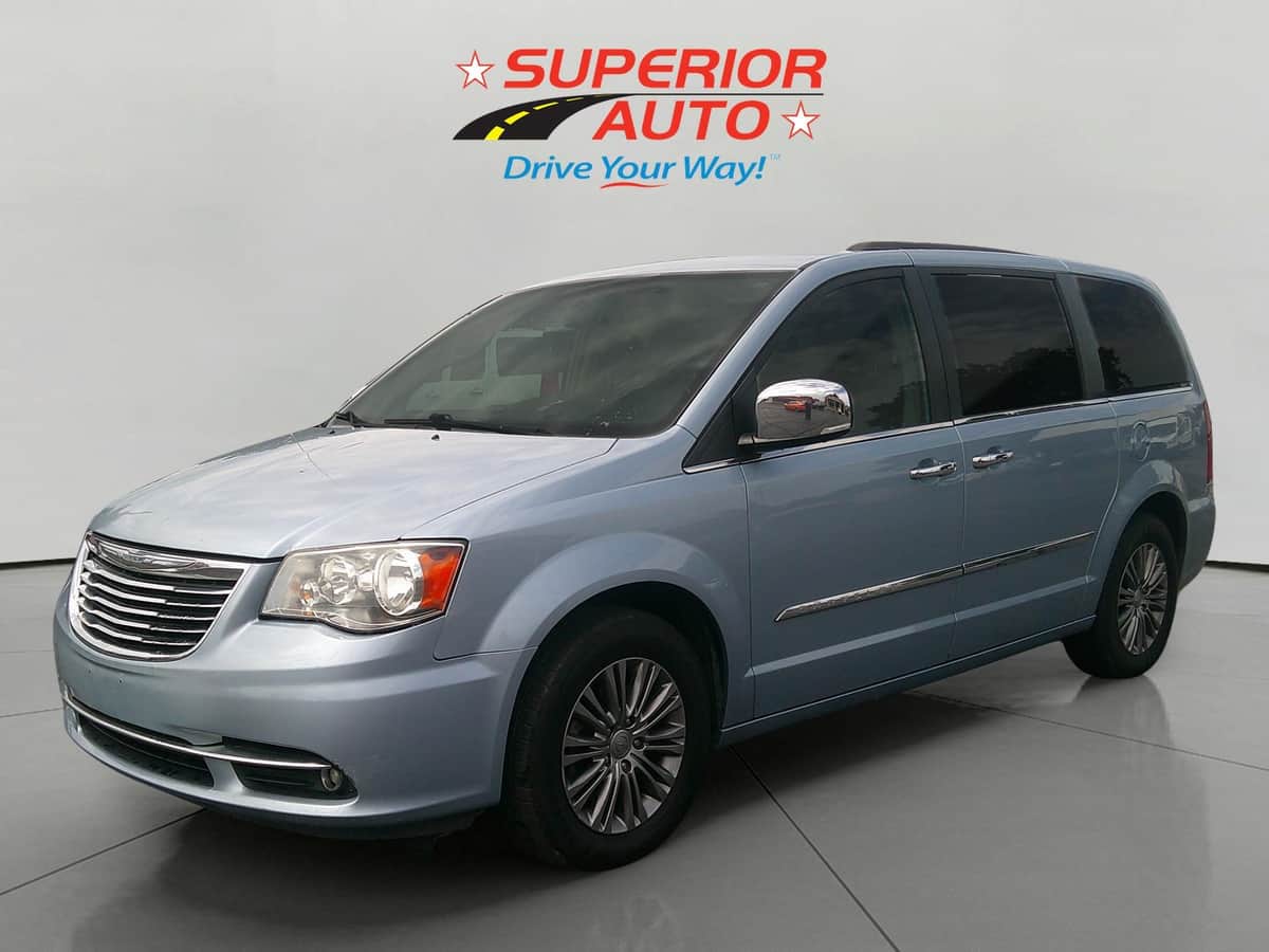 2016 Chrysler Town and Country Touring-L