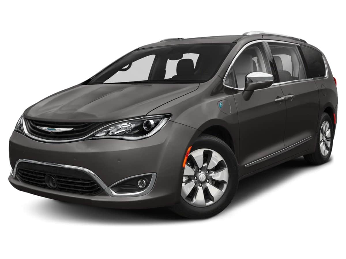 2020 Chrysler Pacifica Limited Van 4D